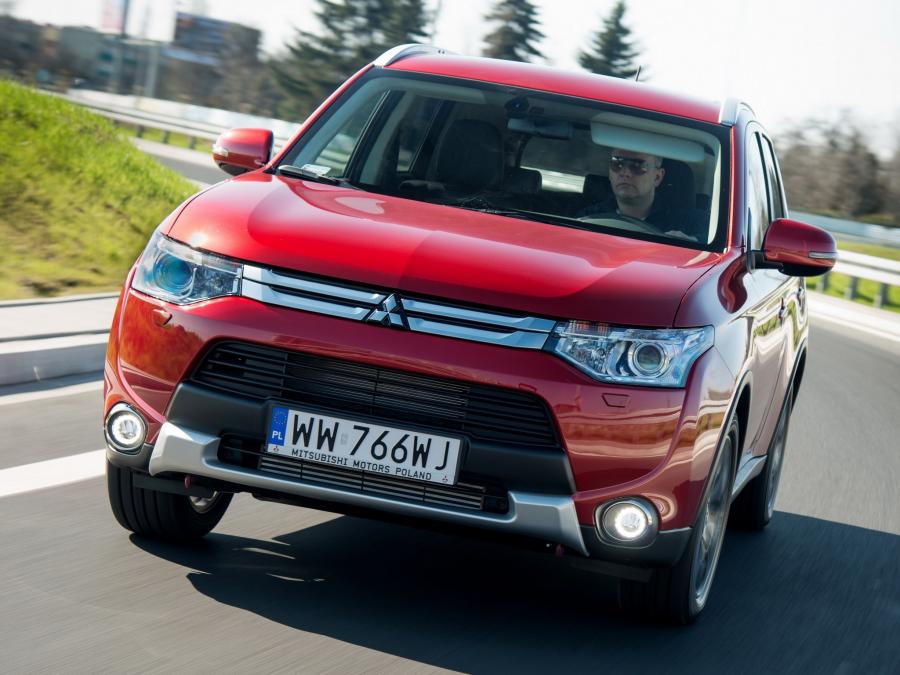  Mitsubishi Outlander 2014 года  (фото 119 из 136)